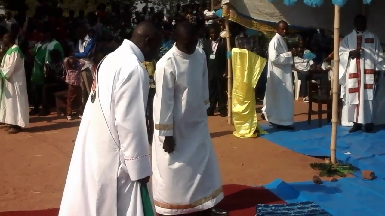 Ordination du Père  delphin a kongolo