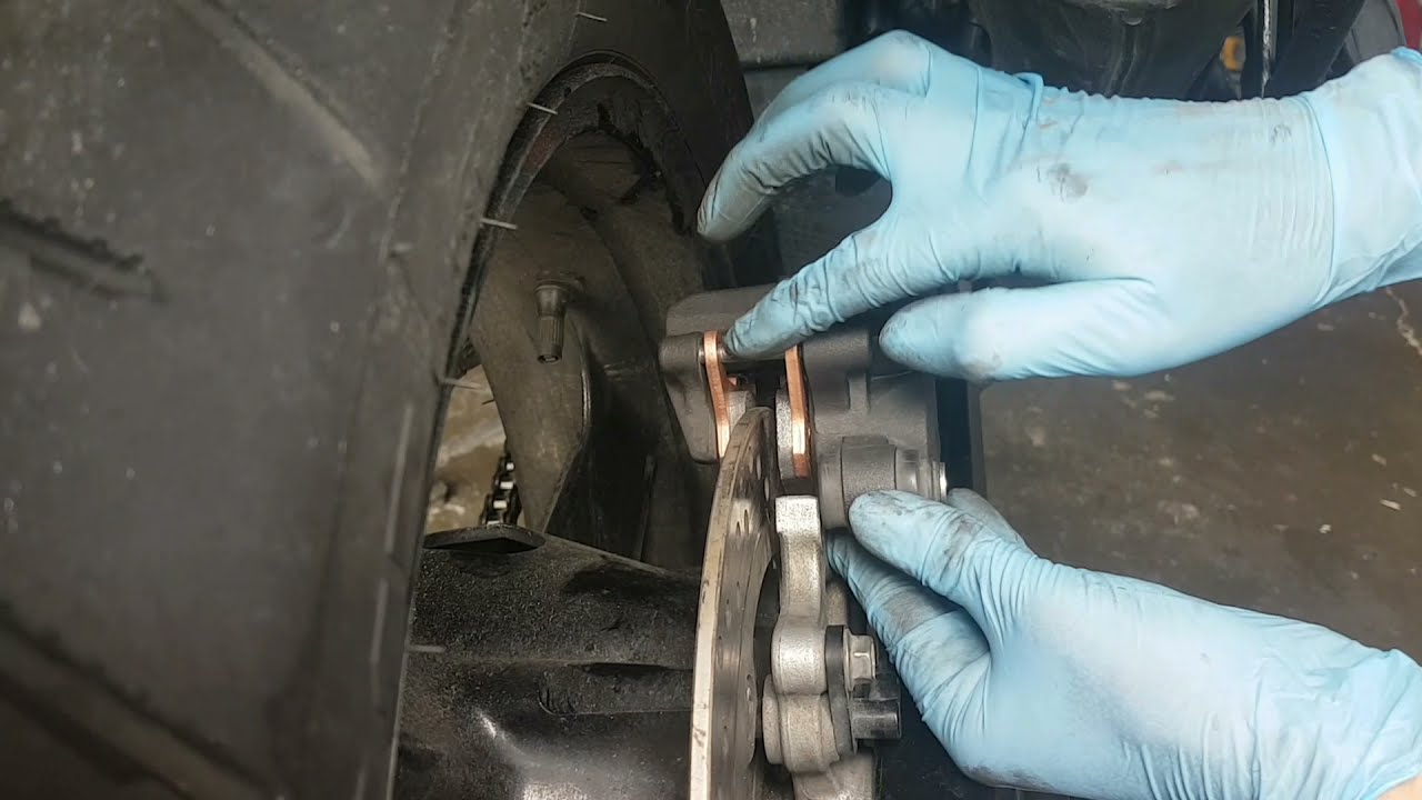 COMO CAMBIAR PASTAS DE FRENO SUZUKI VSTROM