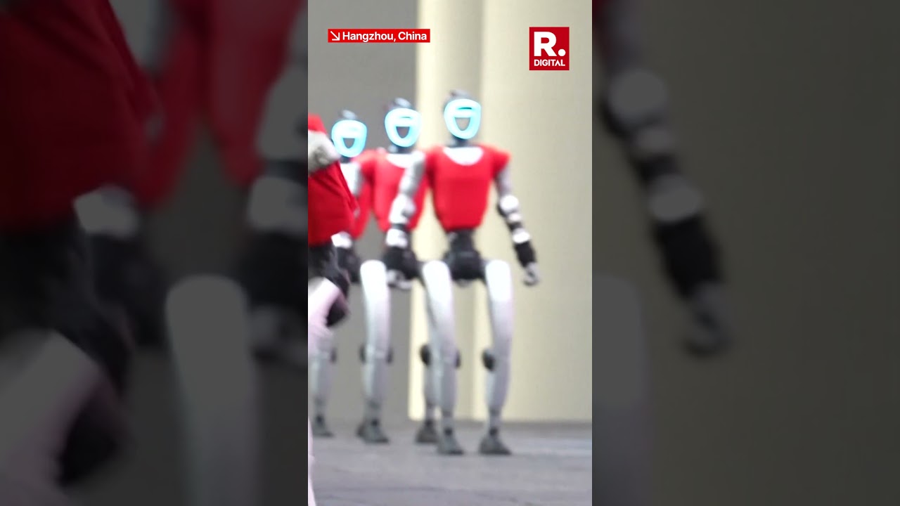 German Chancellor Merz Watches Robot Martial Arts at Unitree in China