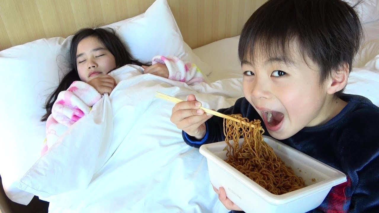 焼きそばをかくれんぼして食べるぞ！