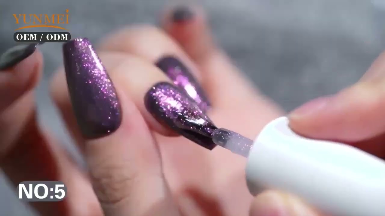 Mermaid Glitter Top Coat. @topcoat2834 @basecoatstories @SaraBeautyCorner@EasyNailTutorials