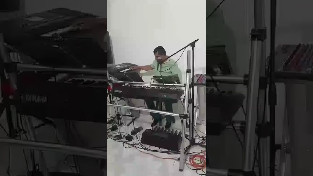 Mateo el fenómeno y sus teclados - popurrí cabaitito de papalo 