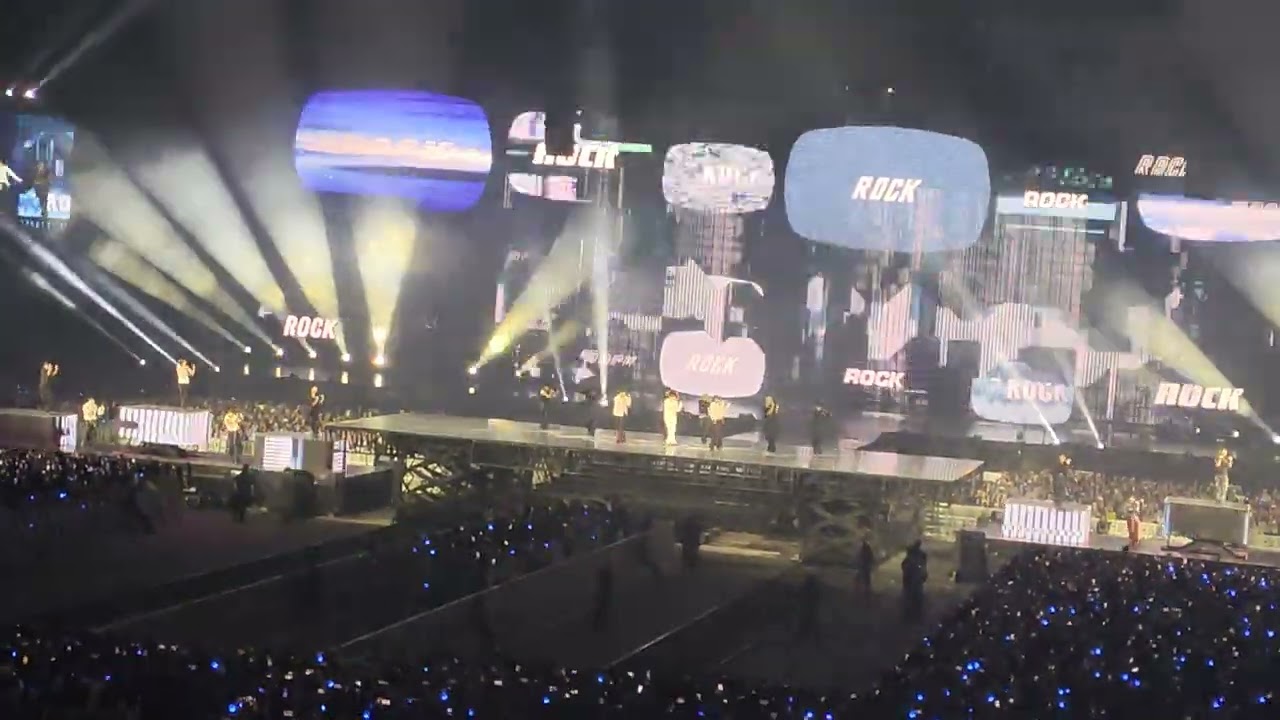 [4K] 2025.09.28_SEVENTEEN WORLD TOUR [NEW_] IN HONG KONG_SEVENTEEN 세븐틴 - Rock