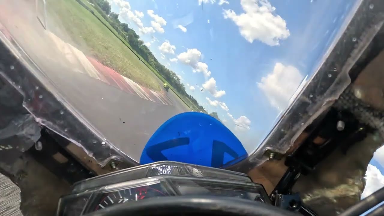 Yamaha R3 1:51.825 Tor Poznań