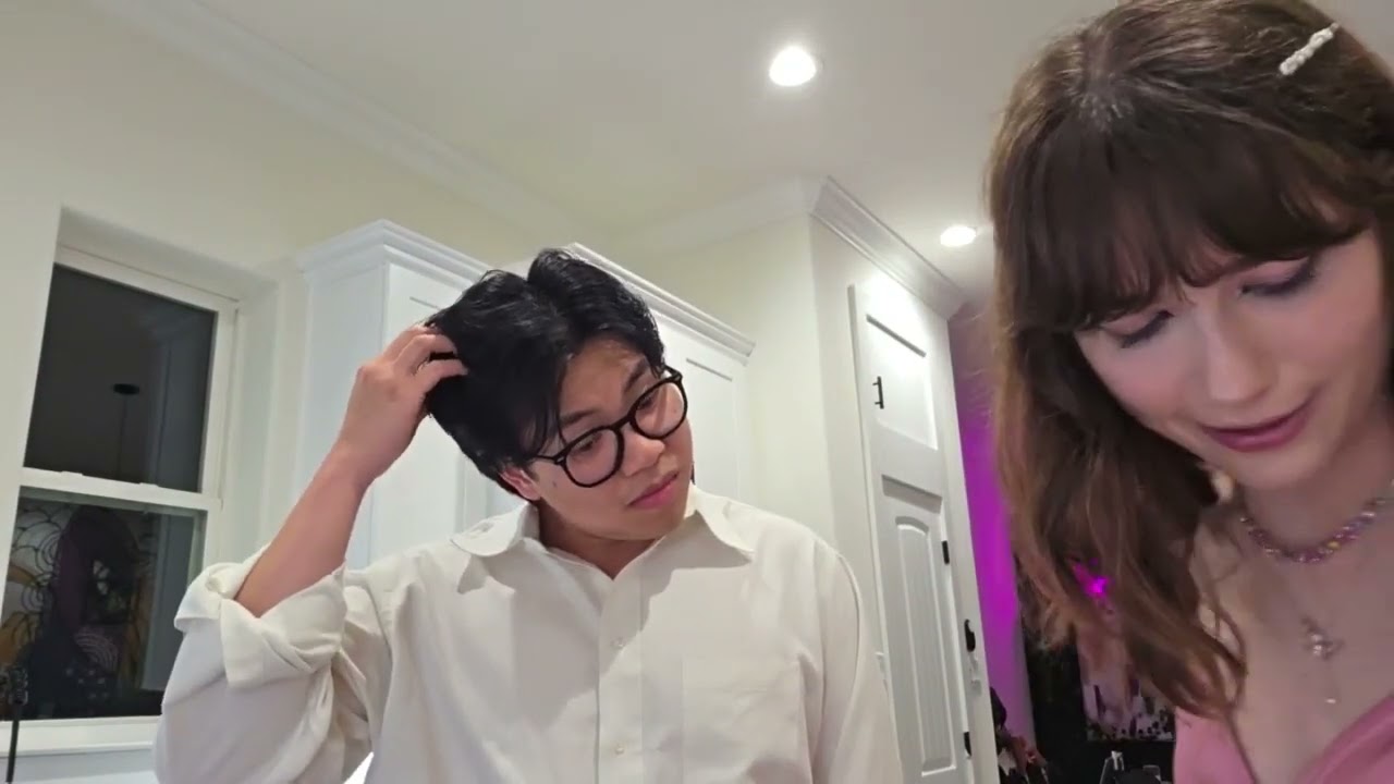 PRIMATEPAIGE GETS SILLY AT STREAMER PROM