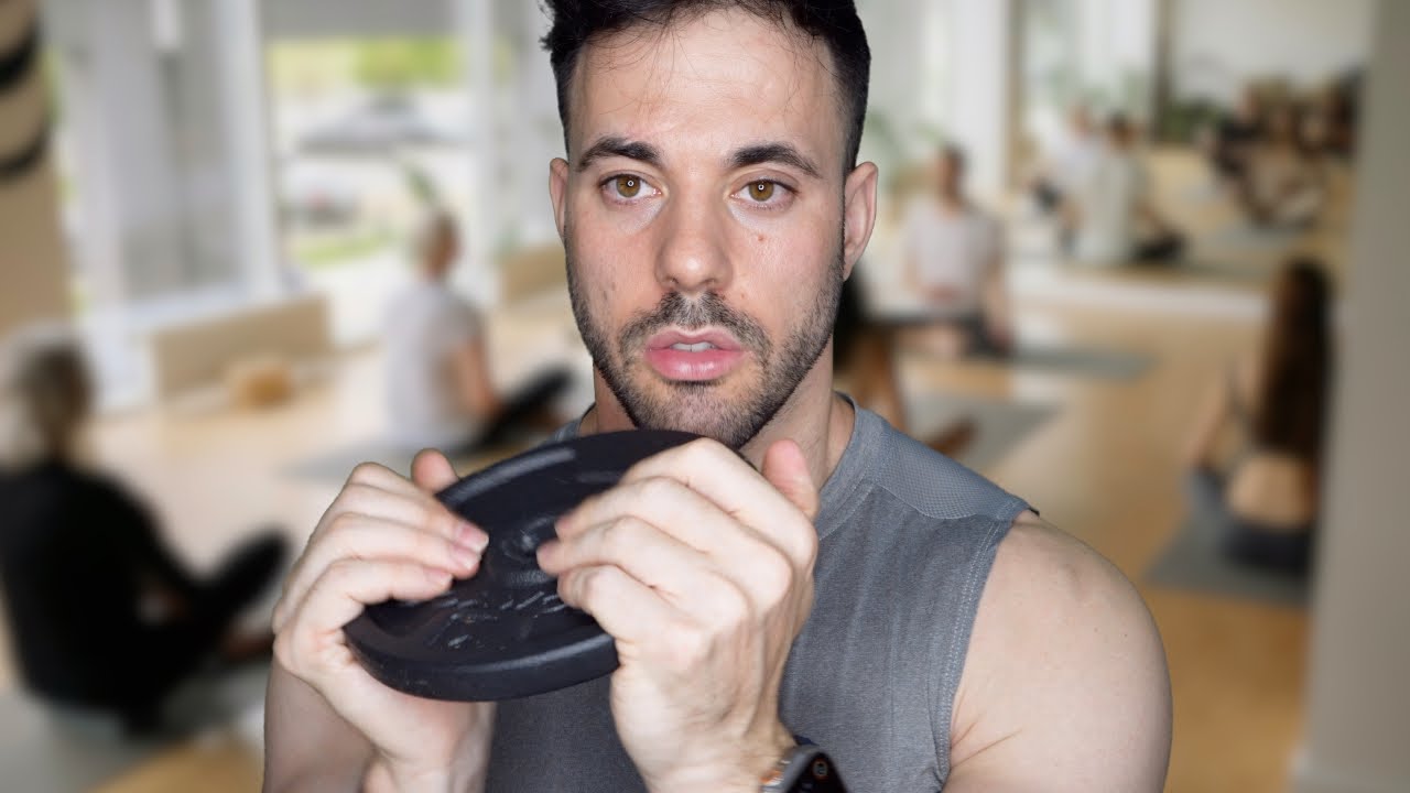 ASMR Gym Roleplay | Entrenamiento para marcar abdominales