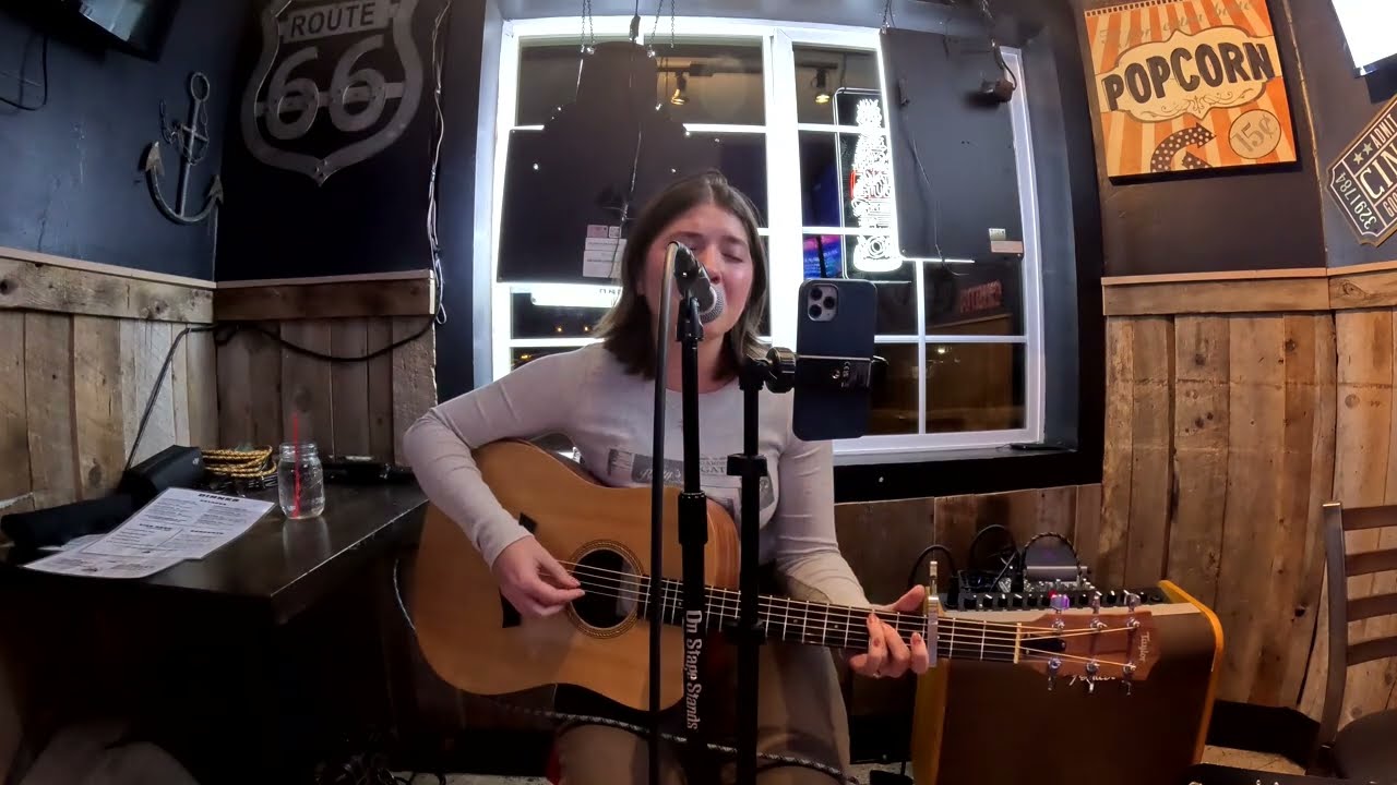 Mars – Emma Davis Original Song