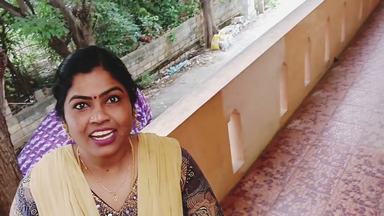 பெங்களூர் அம்மா  வீட்டை பாக்கலாம் ...🙏🙏@santha7469 @AadukaaliKudumbam #comedy#coupledialouge 
