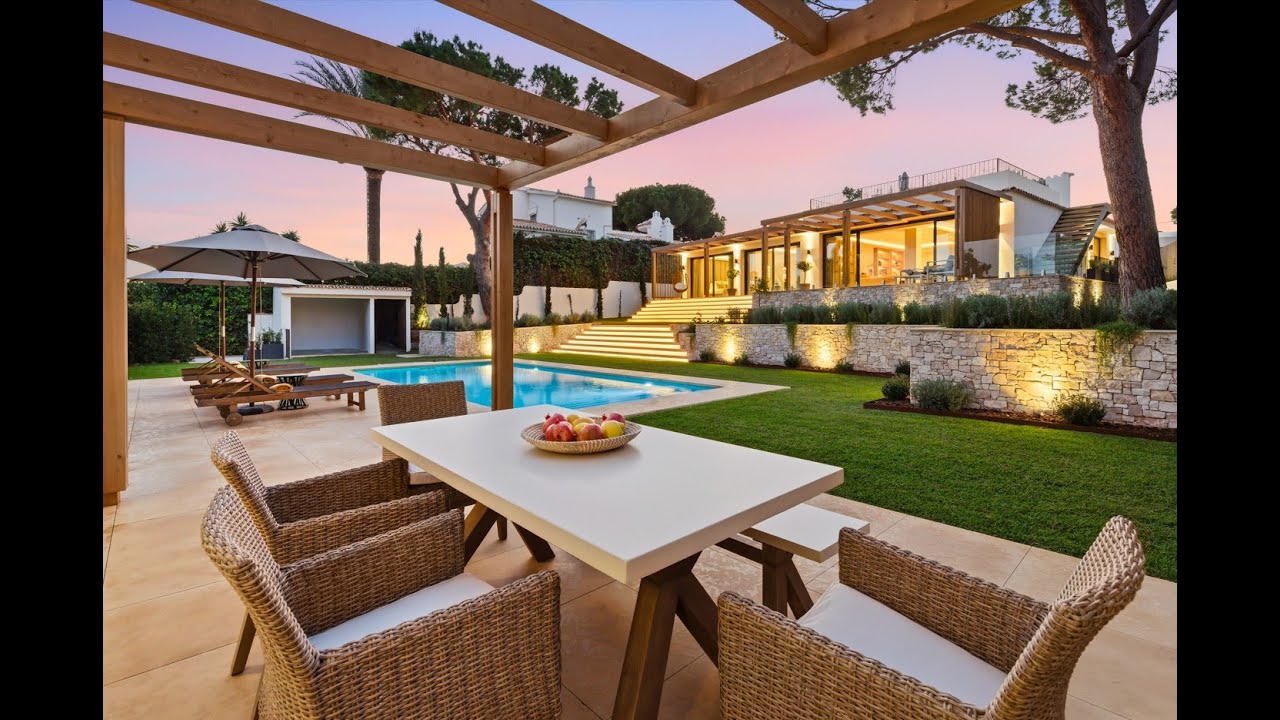Contemporary Family Villa with Sea Views in Elviria, East Marbella - BHHS-MAR-05822