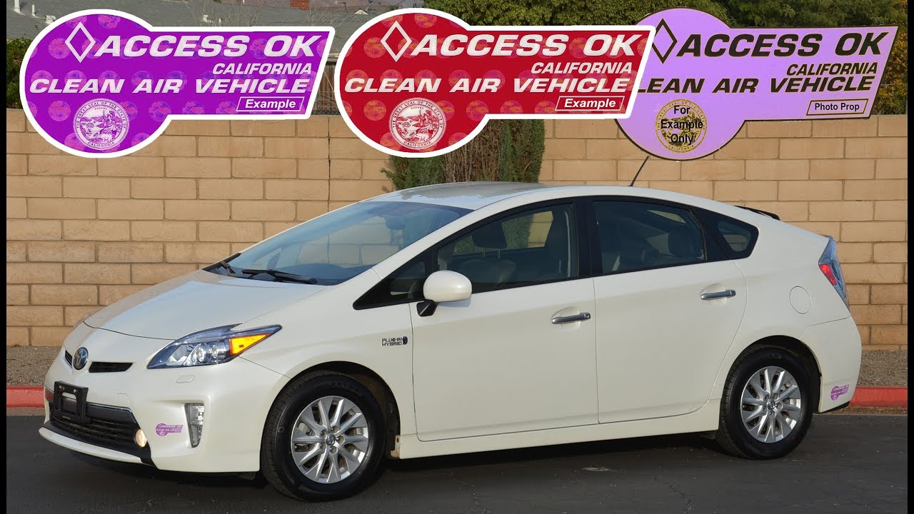 2015 Toyota Prius Plug in Purple HOV 11 18