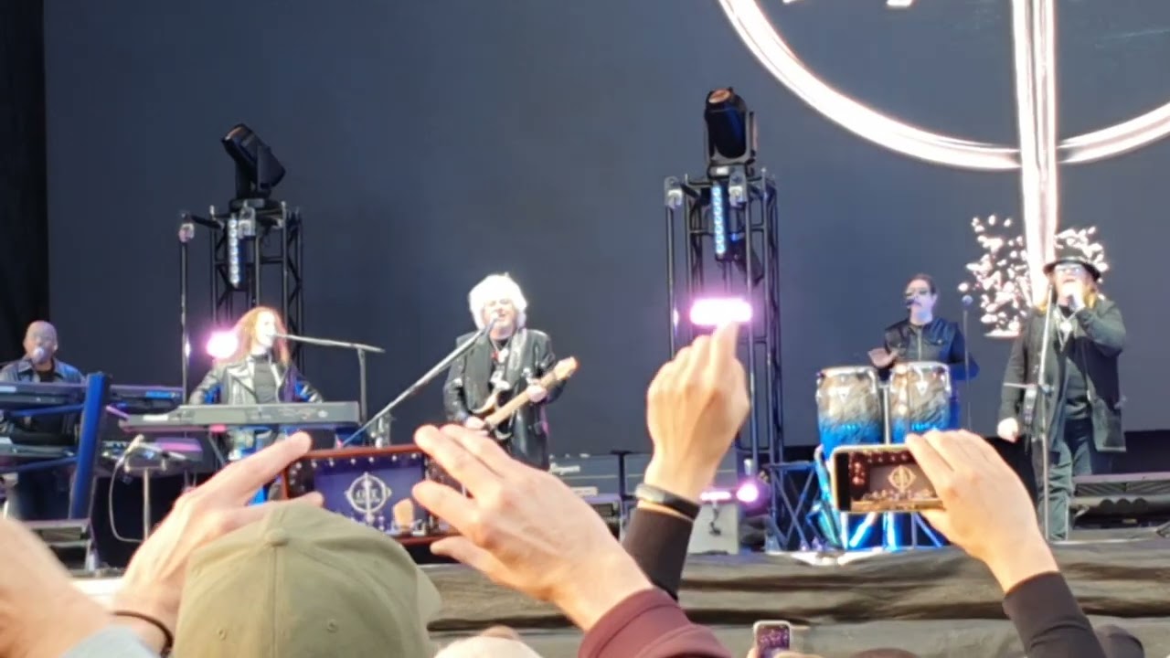 Toto - I'll Supply The Love - Live 2024