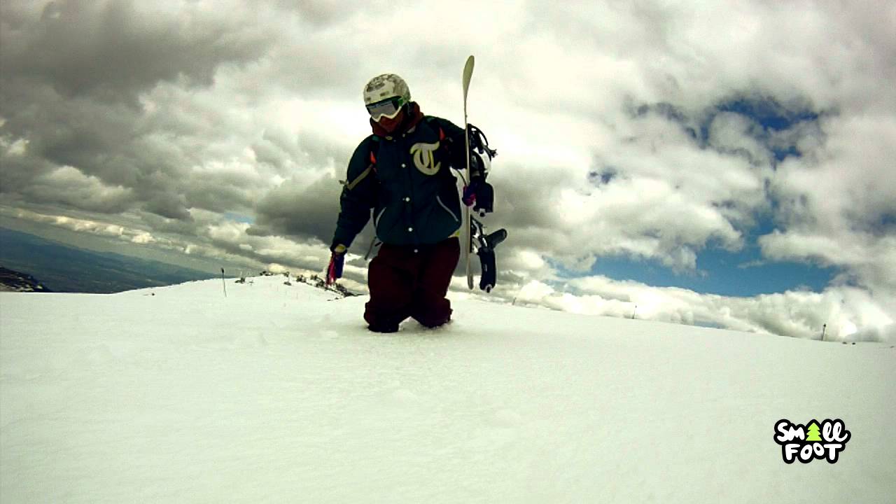 Is the snow knee deep or not?