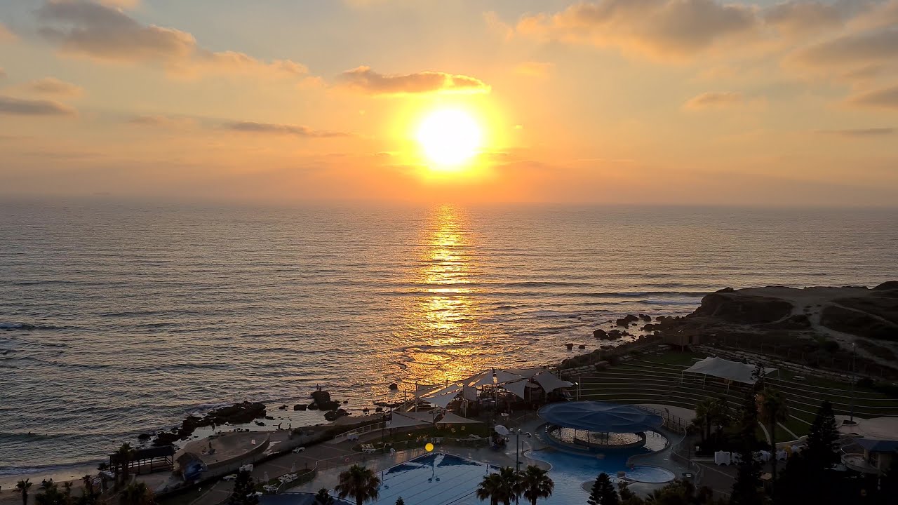 חדרה ,גבעת אולגה,מפרץ חוף בנימין,חוף אולגה דייג Хадера , Гиват Ольга Israel , Hadera , Giv'at Olga