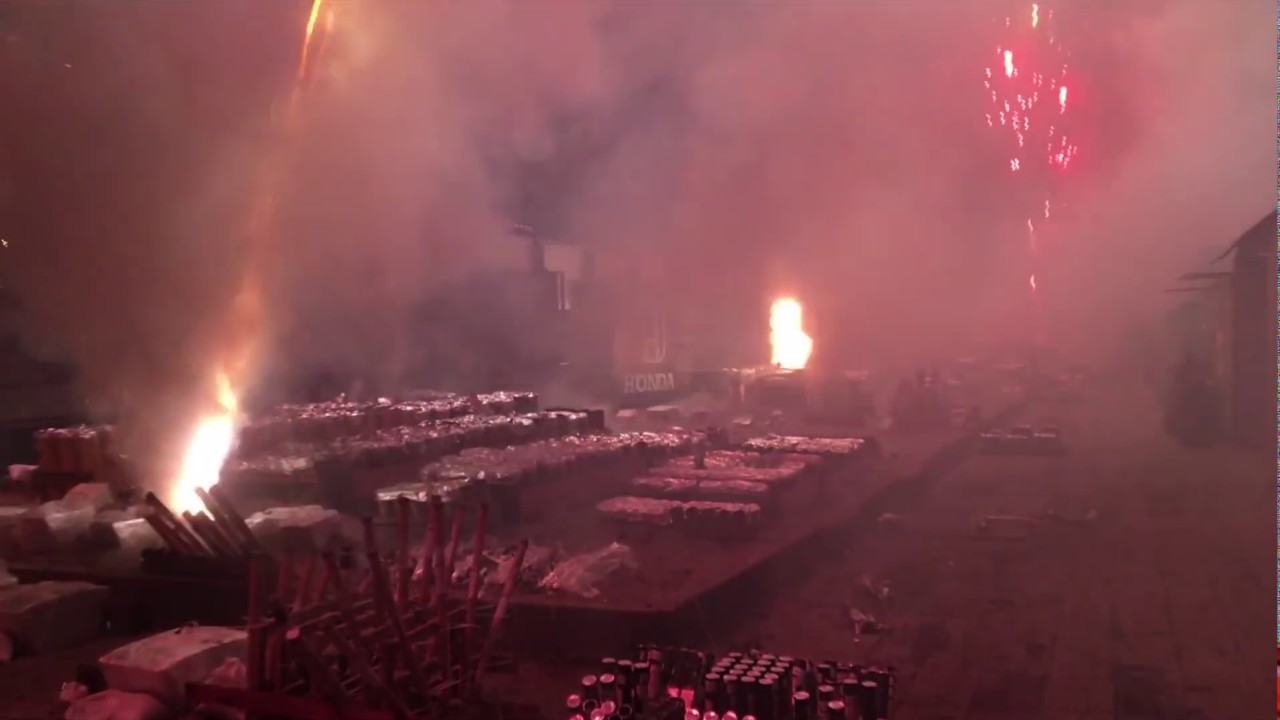Huge Fireworks Show filmed up-close by Technician