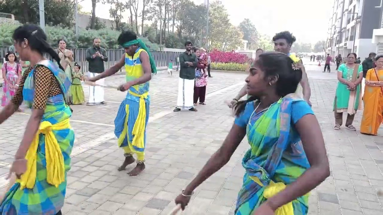 Tamil Dancers Performance on Pongal 