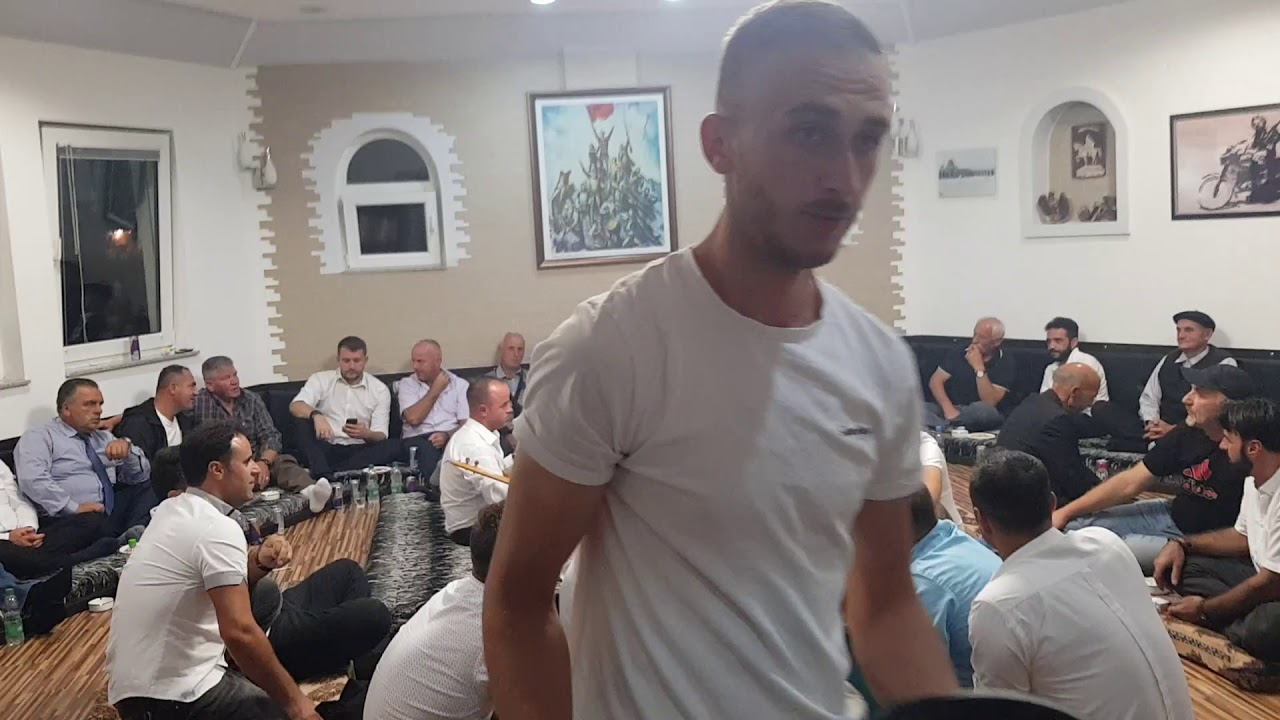 Ali e Luan Grabovci ne Kullen e Avdullah Gecit per synetin e nipav ne Runikë
