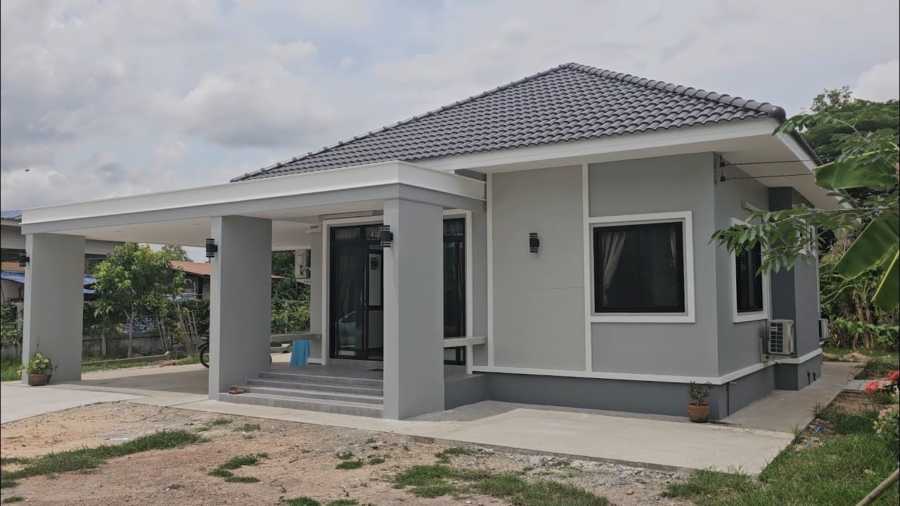 บ้านทรงปั้นหยาพร้อมโรงจอดรถพื้นที่ใช้สอย 140 ตารางเมตร 3 ห้องนอน 2 ห้องน้ำ 1 ห้องครัว