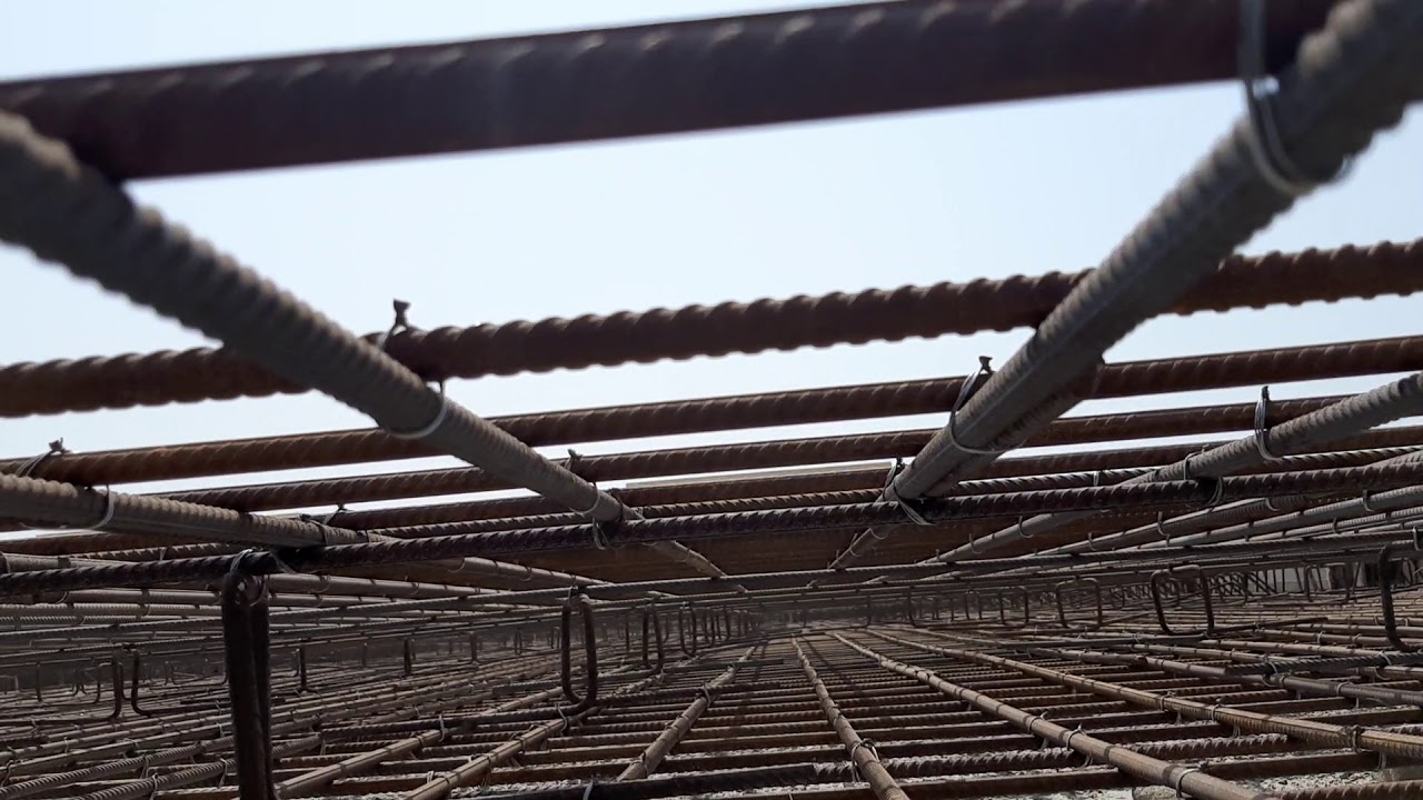 Difference Between Main Bars and Distribution Bars in Raft Foundation Reinforcement.( Urdu and Hin)