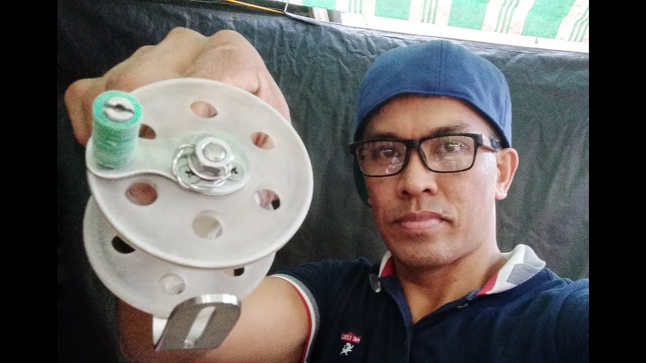 how to make reel made of acrylic plastic and stainless steel