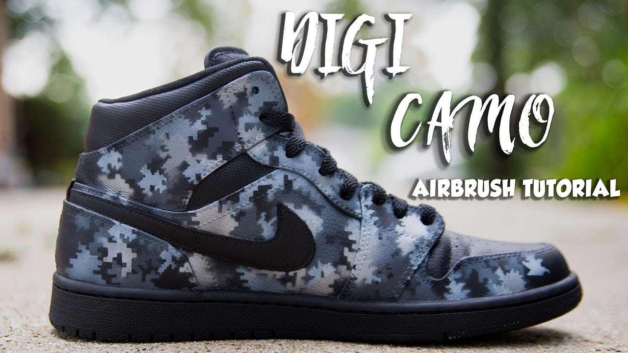 HOW TO AIRBRUSH DIGI CAMO | 2 MINUTE TUESDAY