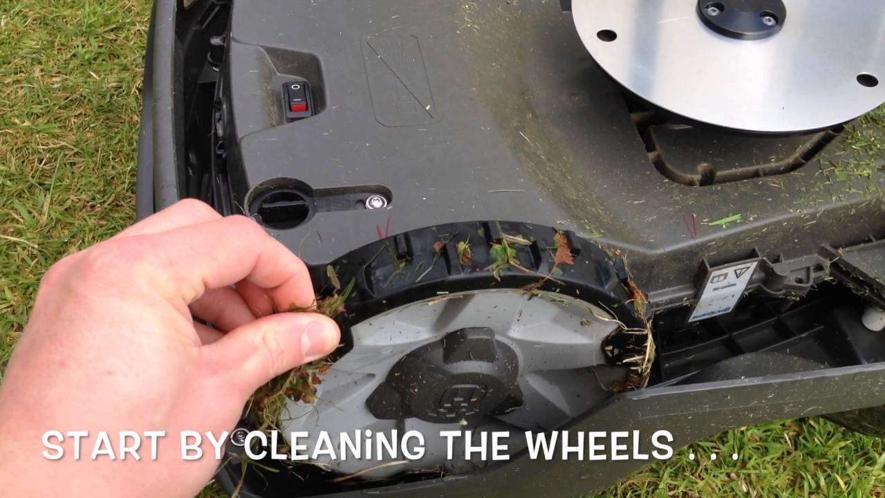 Husqvarna Automower&reg; 315 - Part 3 - My set up and basic cleaning