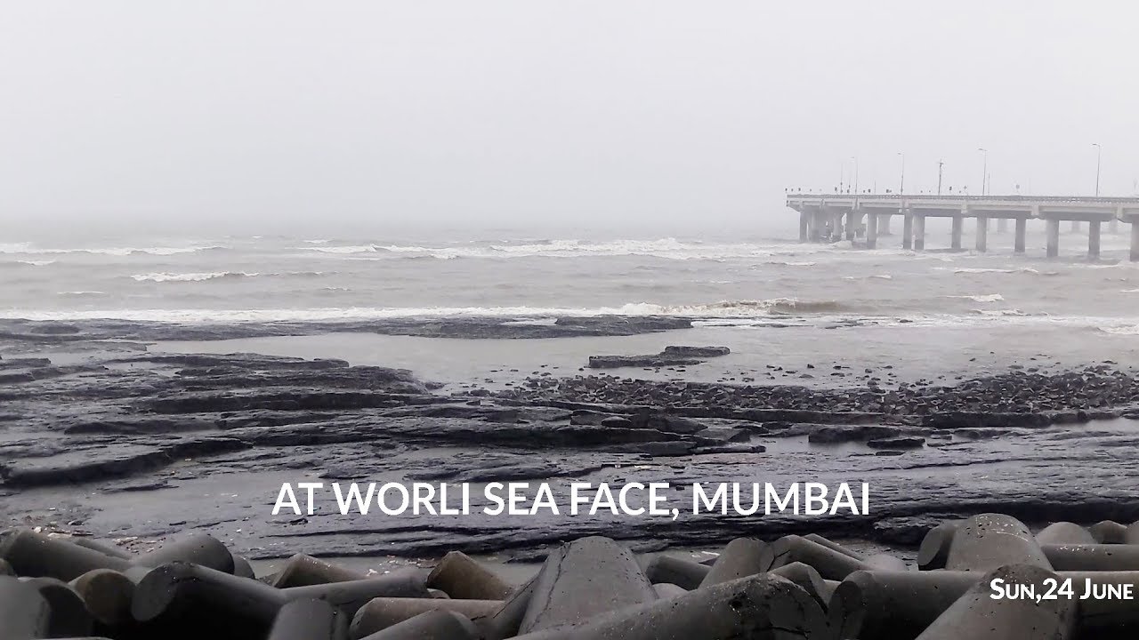 Mumbai high tide at Worli sea face  🌊🌊