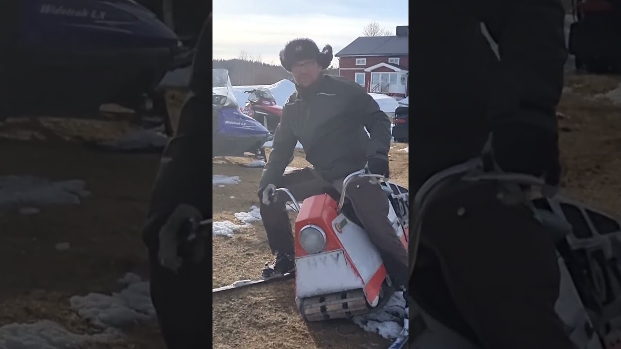 Larven Snowmobile