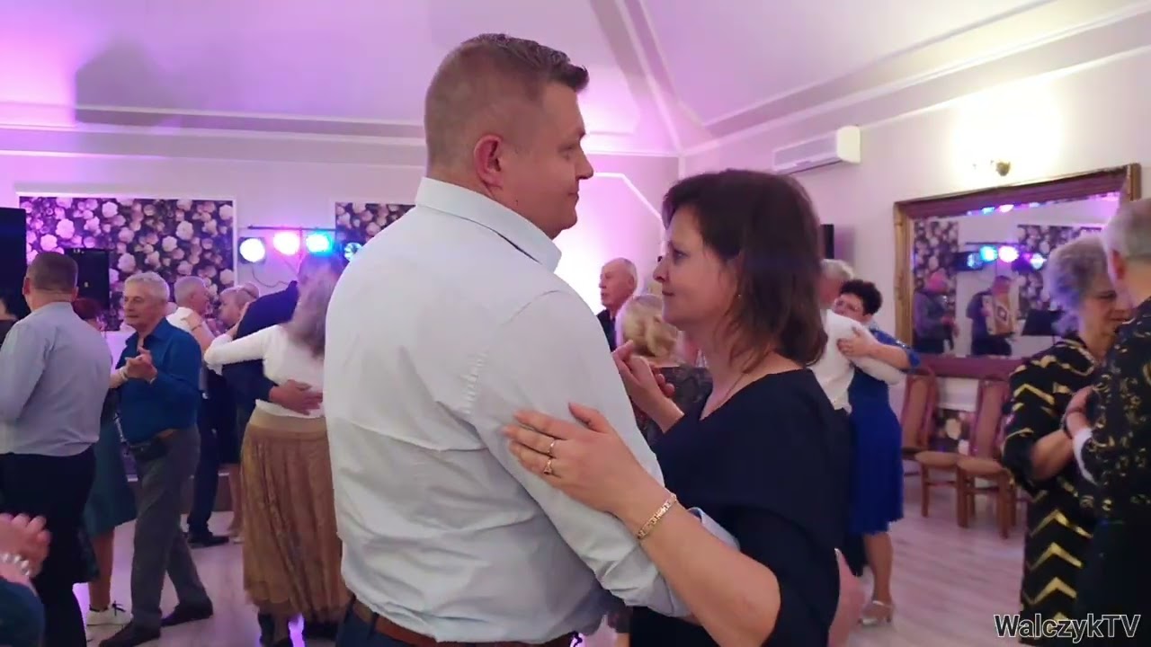 Liryczno - romantyczny utwór dla zakochanych par na parkiecie 