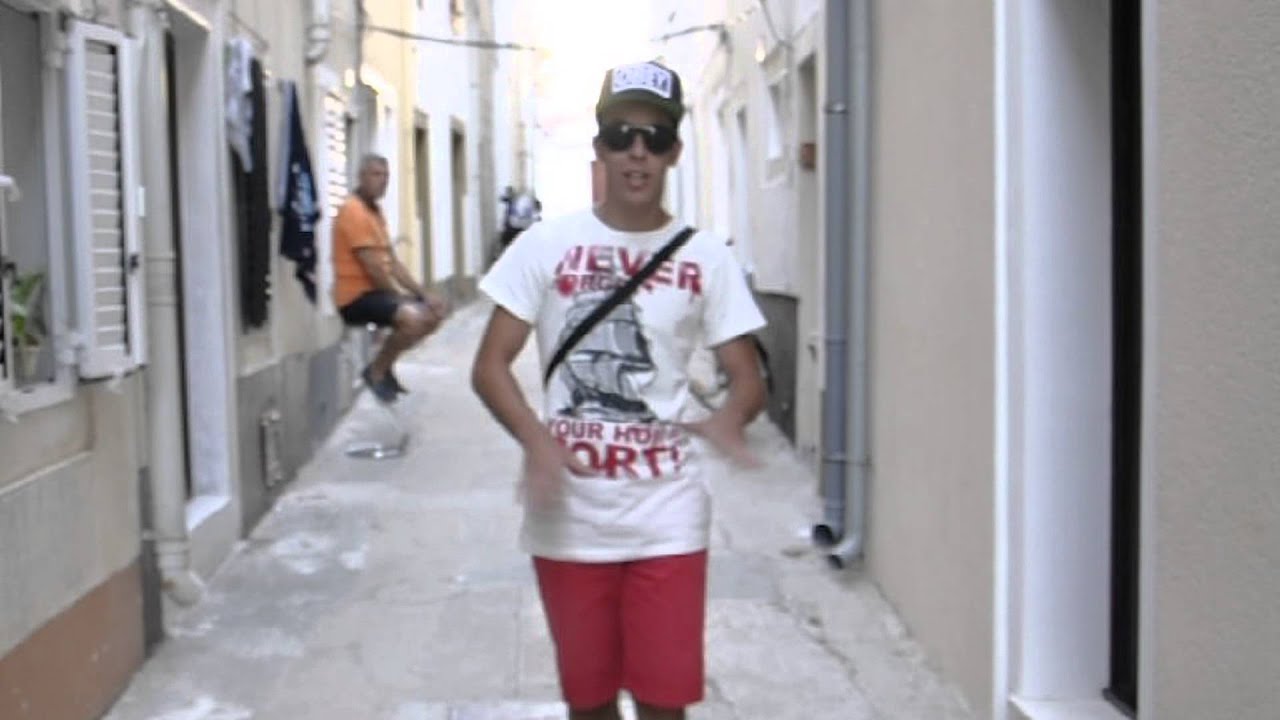 GRIPO - Urlaub [Offizielles Musikvideo] HD Sincera