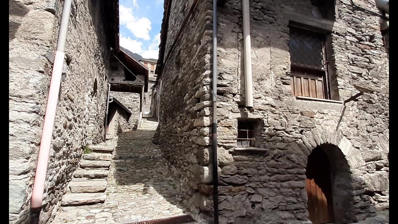Ville Fraz. di Arnad (AO) - Borgo