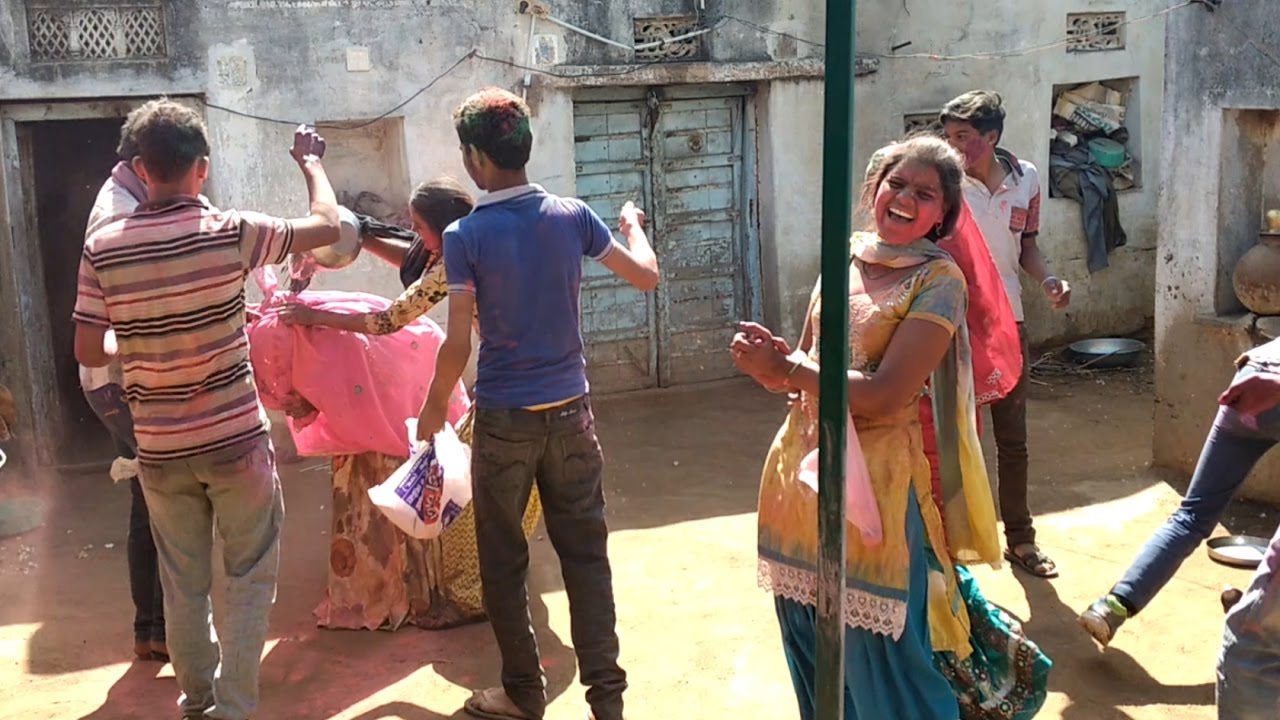 Holi celebration my villages 2017 !! Holi in Rajasthan