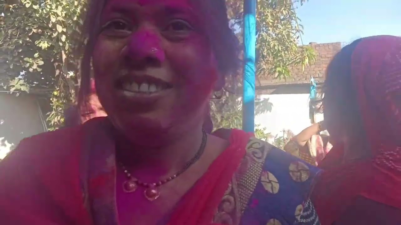  होली में फूल मस्ती -1