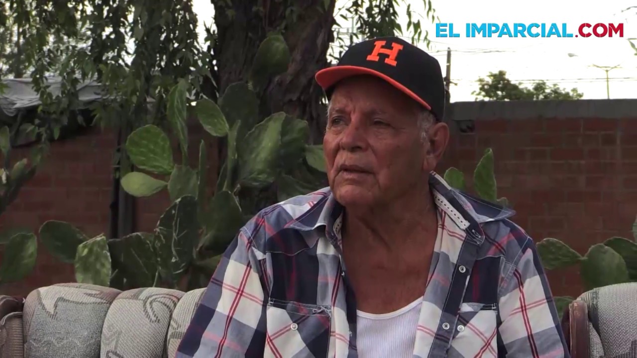 Don Manuel es el jardinero más antiguo del Estadio "Héctor Espino"