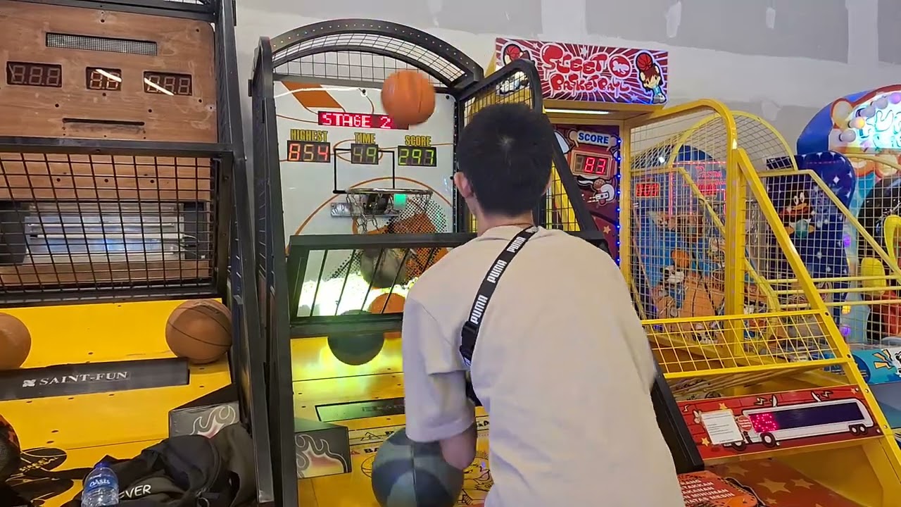 Fast shot on Street Basketball Jr at Funworld Mall Alam Sutera