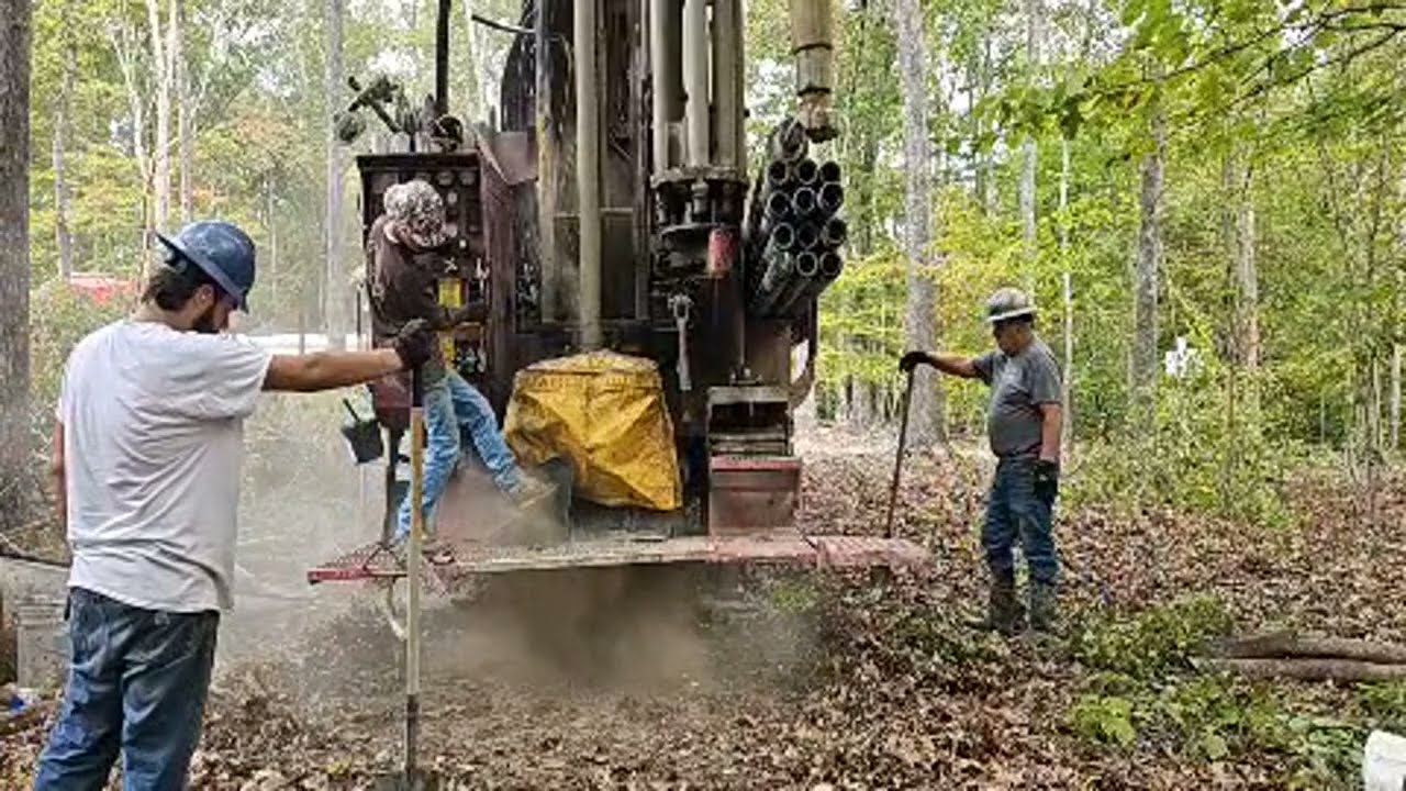 H&sup2;O Mechanic is live Drilling a New Well