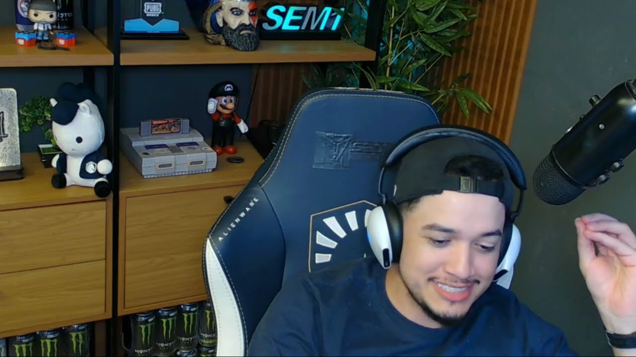 reagindo a minha gameplay de CRITICAL OPS em 2026
