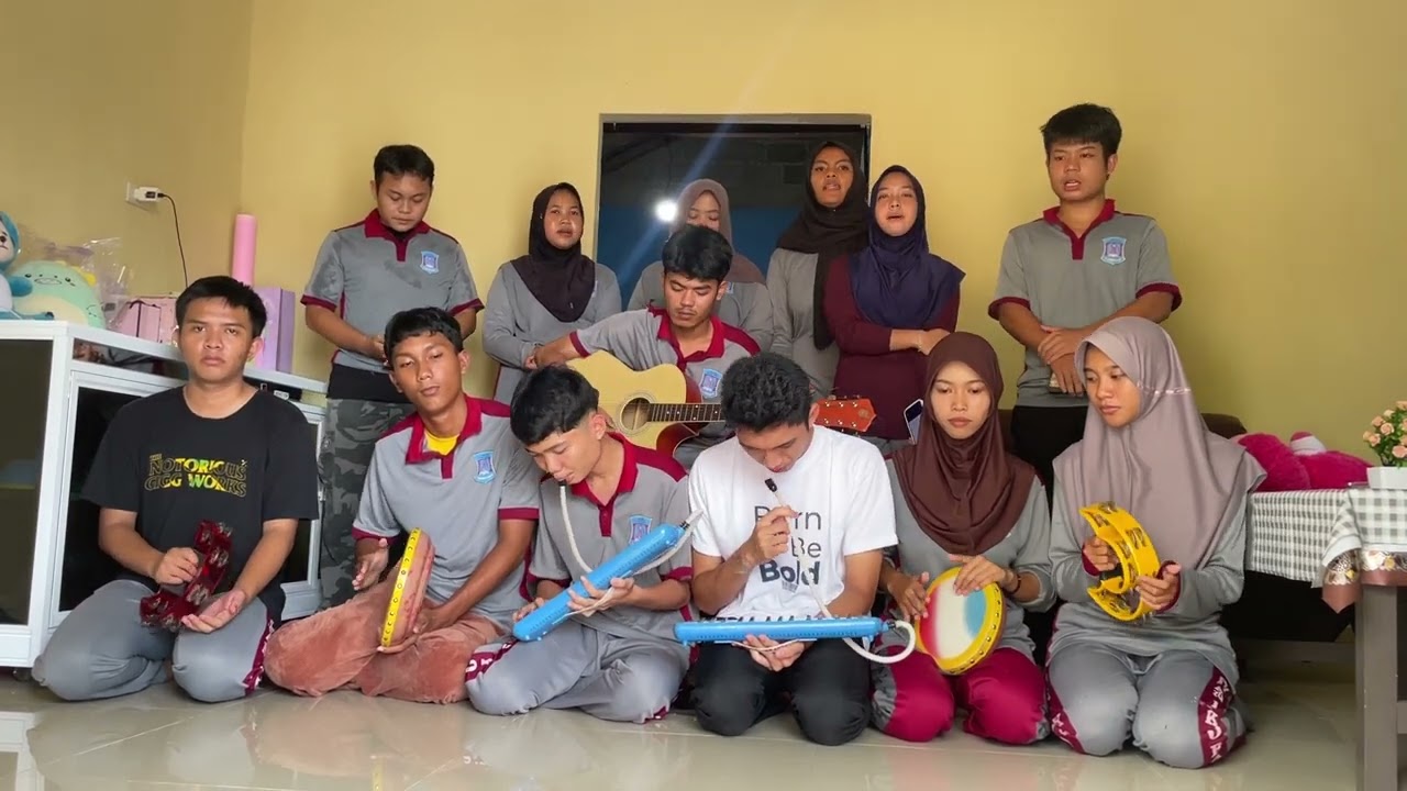 Praktek Seni Budaya XII 5 ( Kelompok 2 ) Lagu “serumpun sebalai” zapin melayu bangka belitung