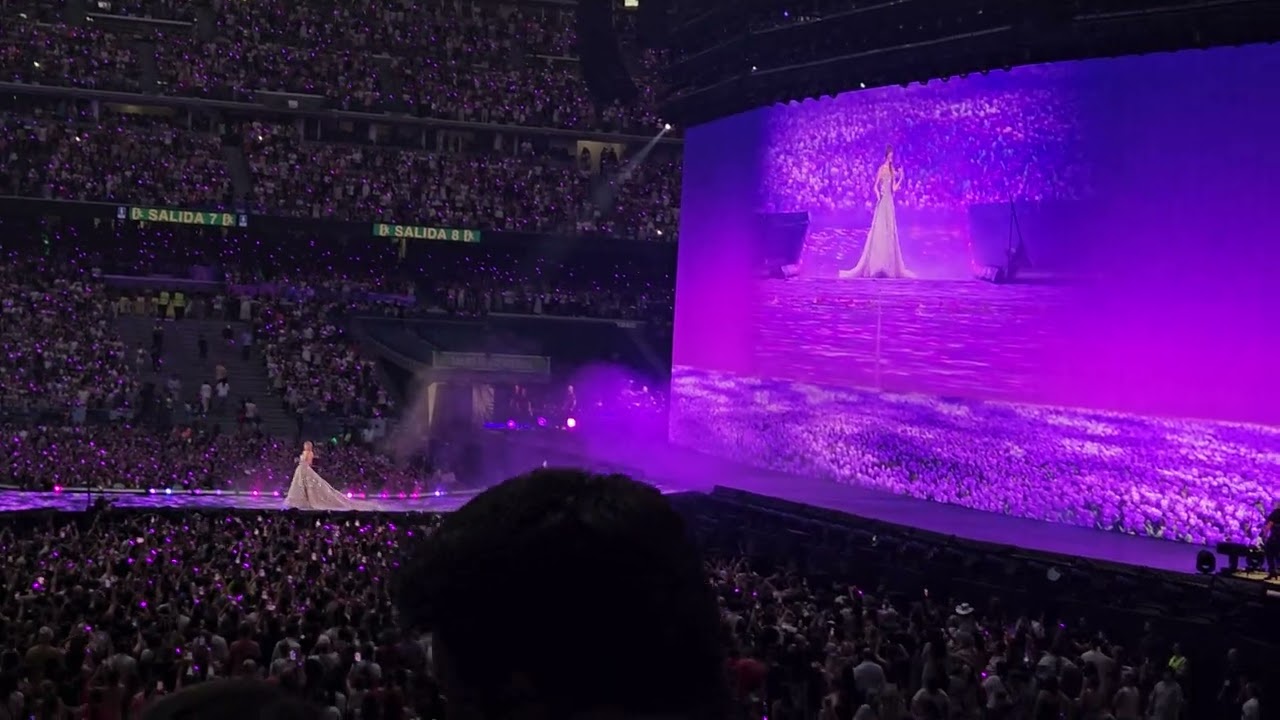 | The Eras Tour Madrid | RED To Speak Now Transition + Enchanted