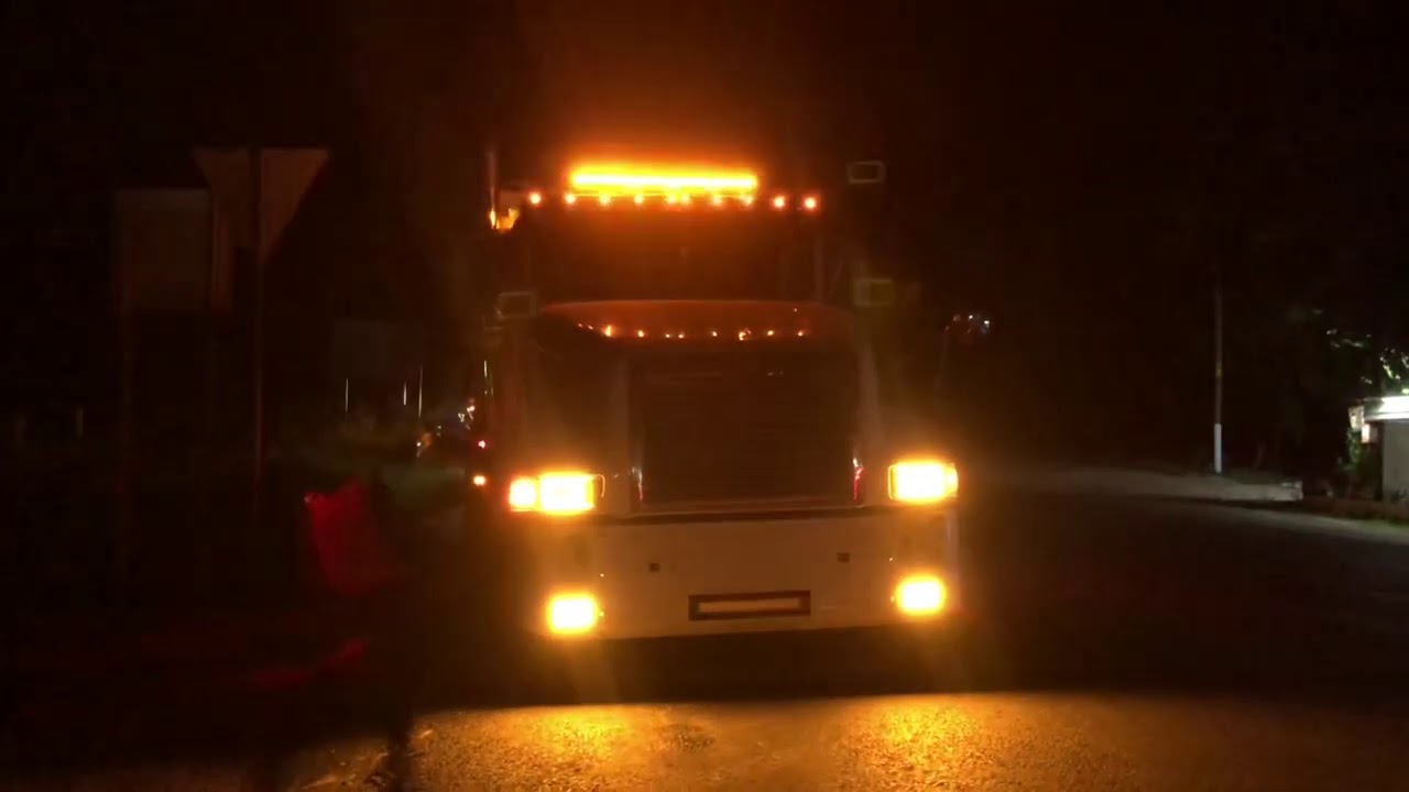 Salimos de la ruta 199 y nos incorporamos a la ruta federal 186, Villahermosa-Escarcega
