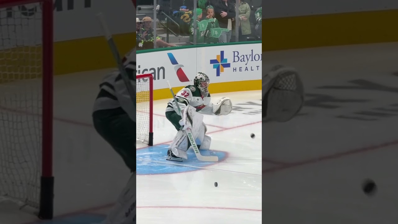 Filip Gustavsson warming up the mitts. #GoalieGearSnob #MinnesotaWild #FilipGustavsson