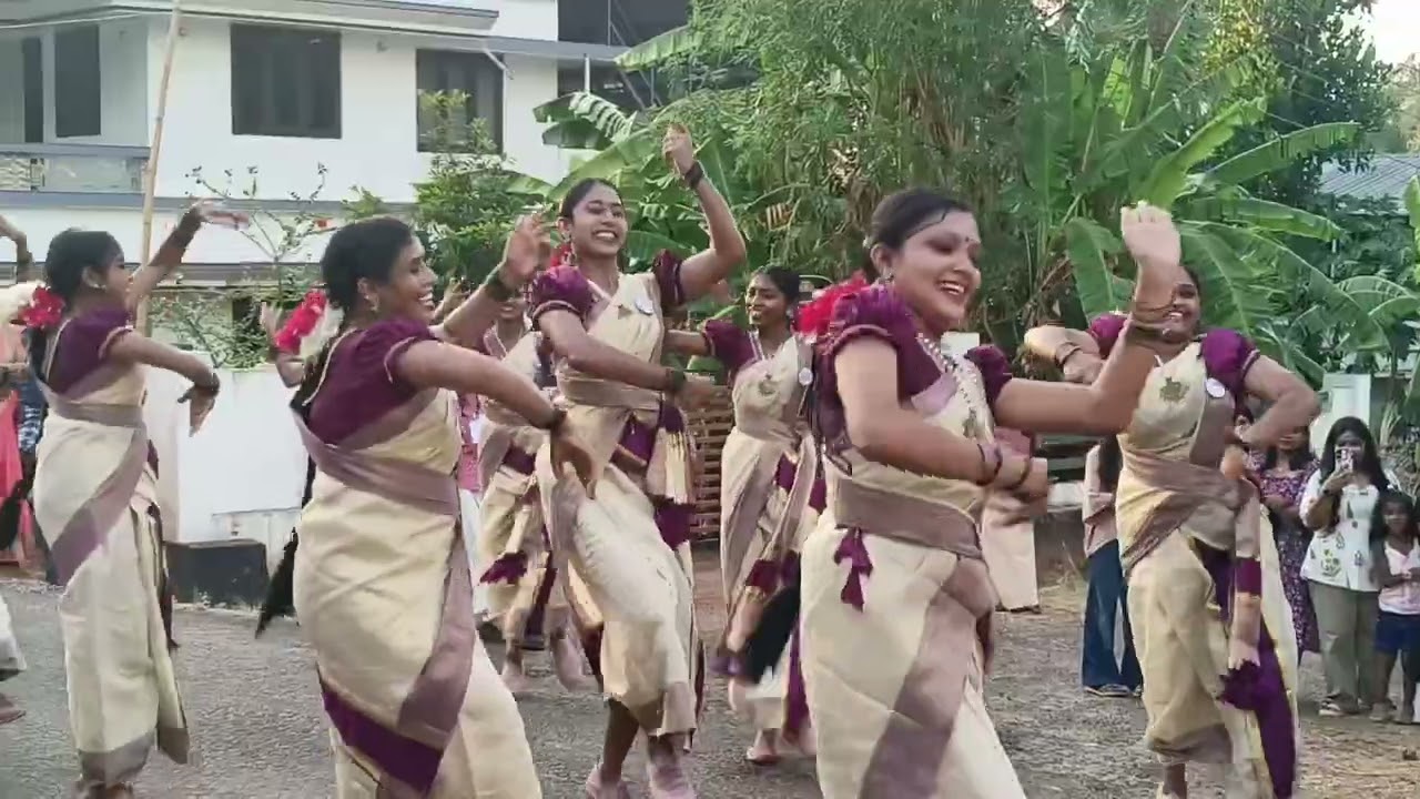 2026 Thrissur അടാട്ട് ഉടലക്കാവ് പൂരത്തോട് അനുബന്ധിച്ച് നടന്ന കലാപരിപാടി പൊളിച്ചു മക്കളെ 🎆🎊