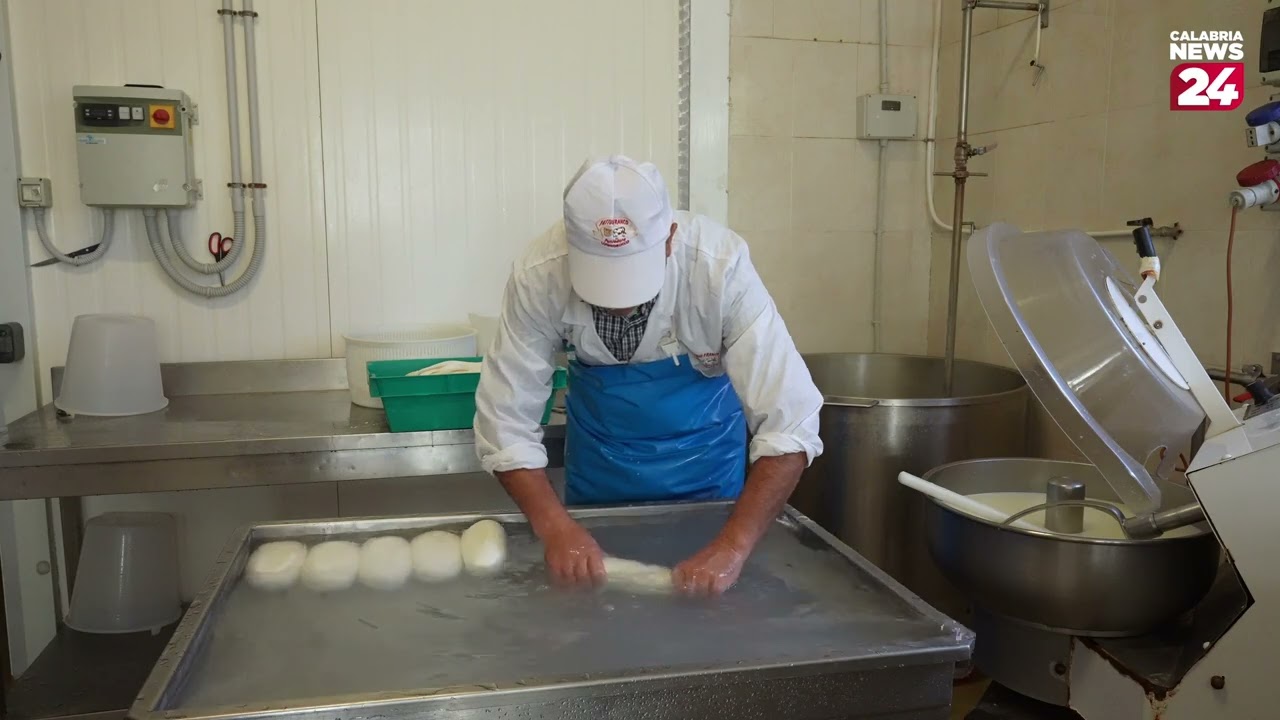 Fattoria Franco: la produzione del caciocavallo
