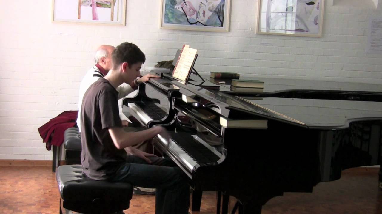 Dimitri Bashkirov - Master Class For Piano: Victor Maslov plays Rachmaninov