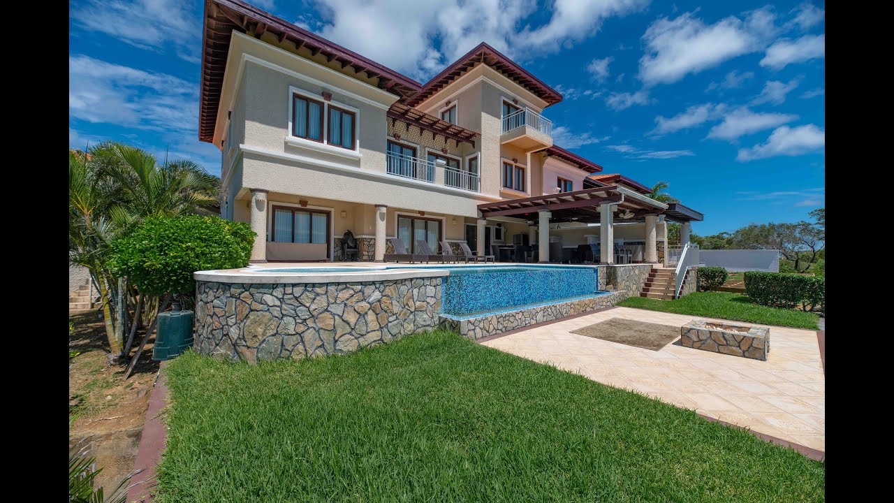 SOLD: Pristine Bay Residence 1006, Roatan, Bay Islands, HN