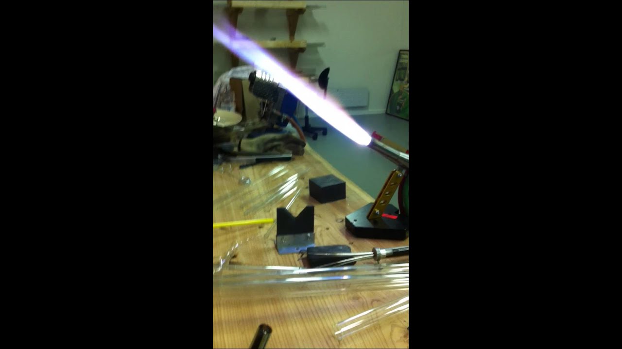 Spoon Pipe making with Mellow Glass at smokinggear