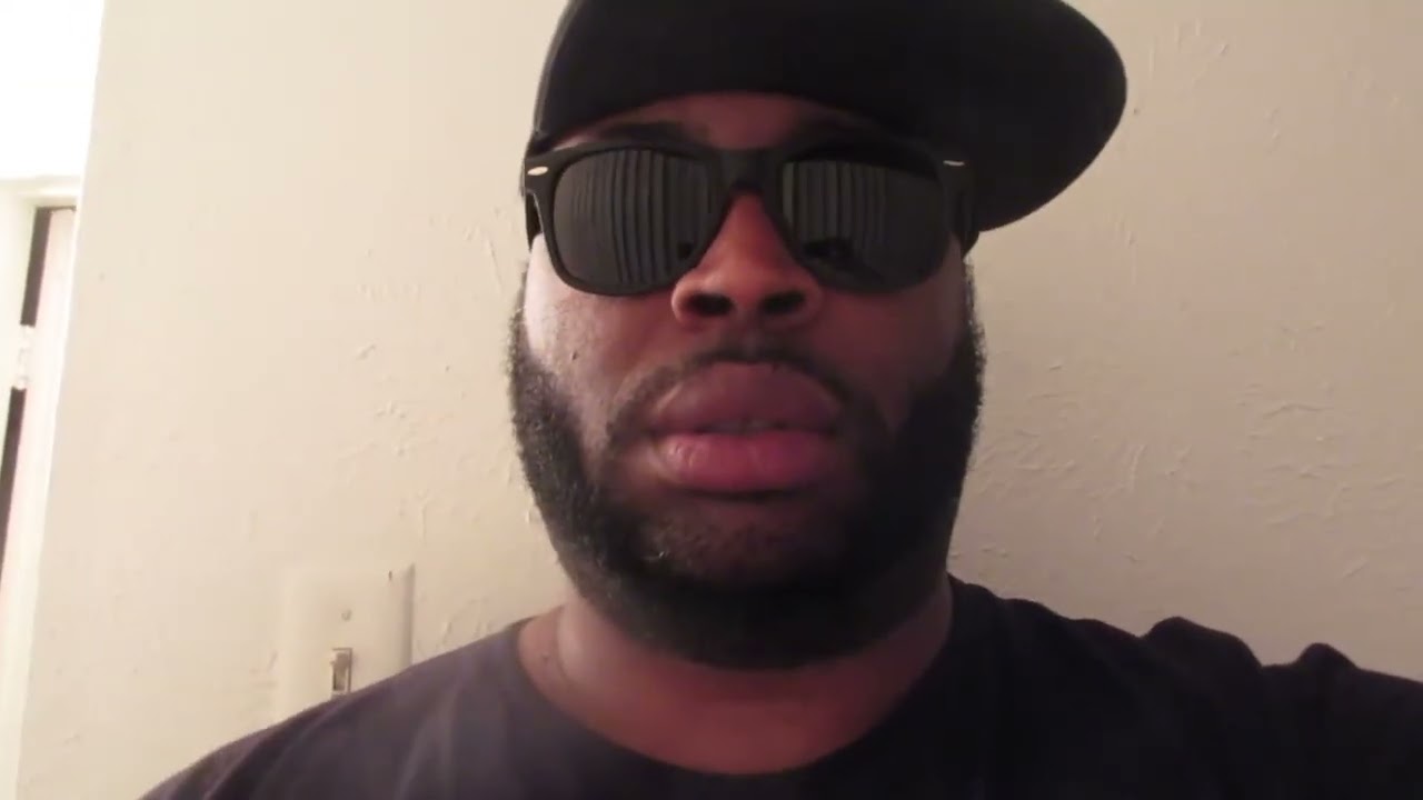 Damn AI… 😂😂😂 #mrwhiteshows