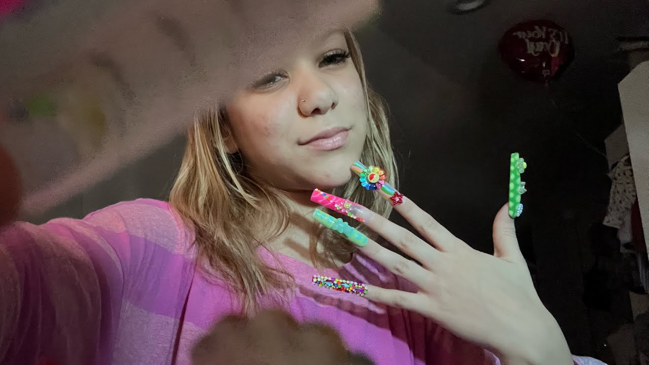 ASMR| I’m back!!! Quick life update w/ long nails. Long nail clacking/sounds
