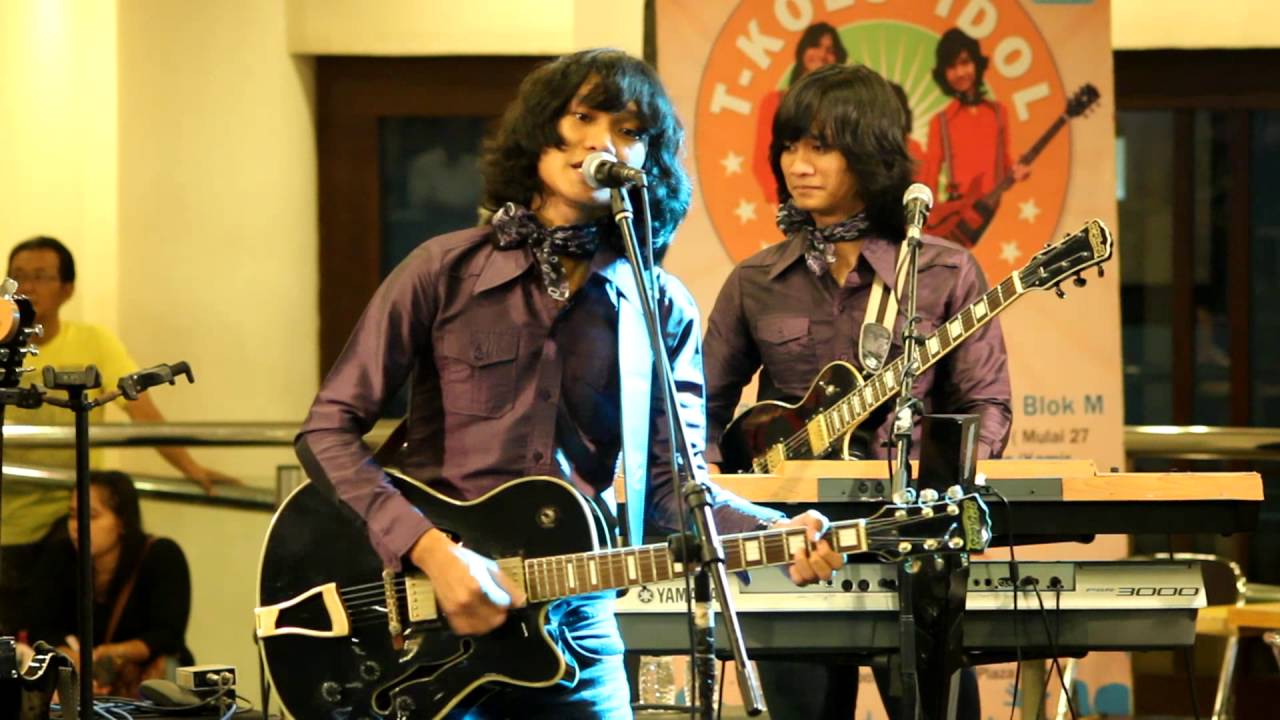 T'koes Band 