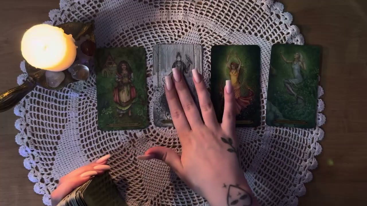 4 Королевы 🌹: что или кто у Вас на пороге 🔑✨