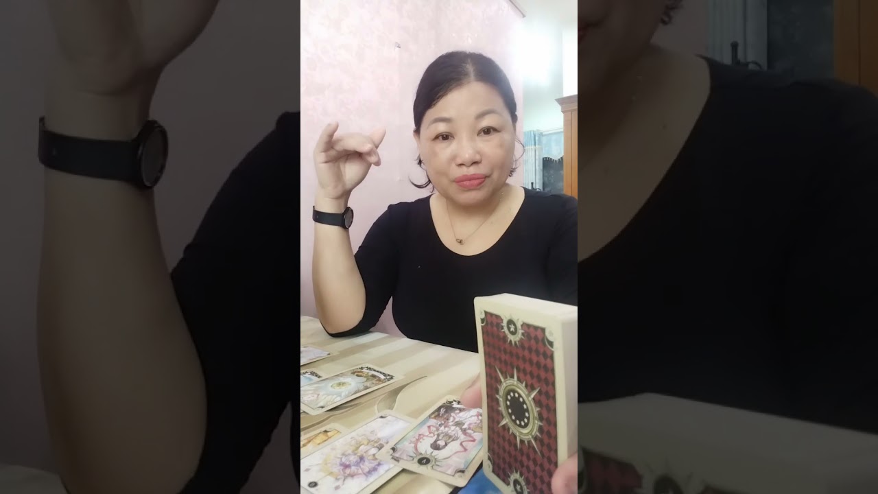 Người này đang muốn làm gì cùng bạn.